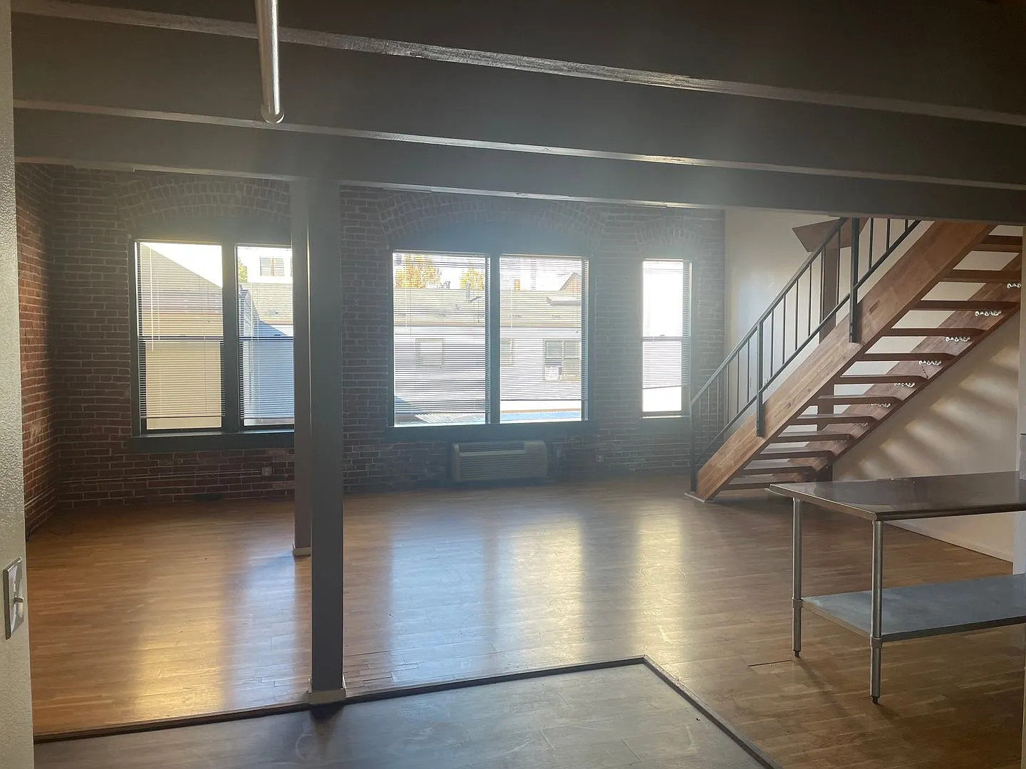 Everett Station Lofts — Photo 3