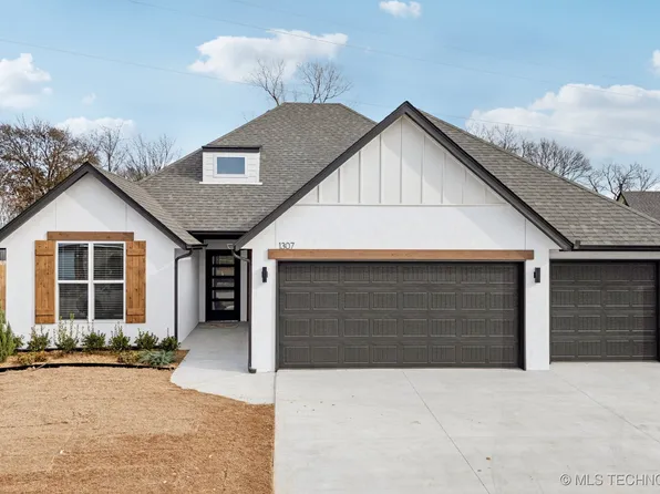 1307 N Beech St, Broken Arrow, OK 74012