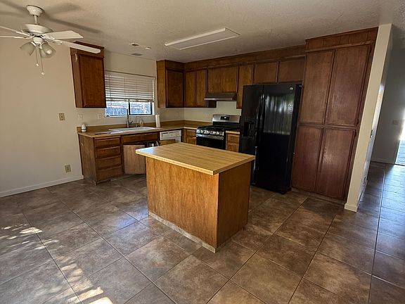 4th image of 5083 Moss Creek Cir