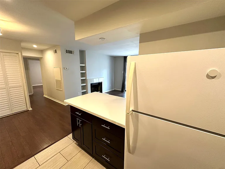 2750 Holly Hall St #704 — Photo 11