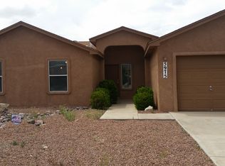 5975 Moon View Dr, Las Cruces, NM 88012