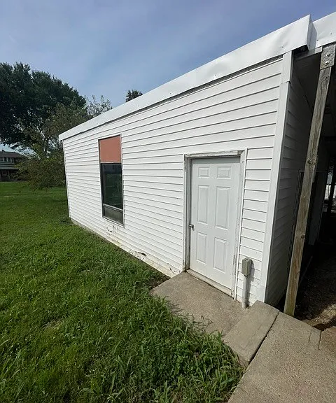308 Apple Ave — Photo 10