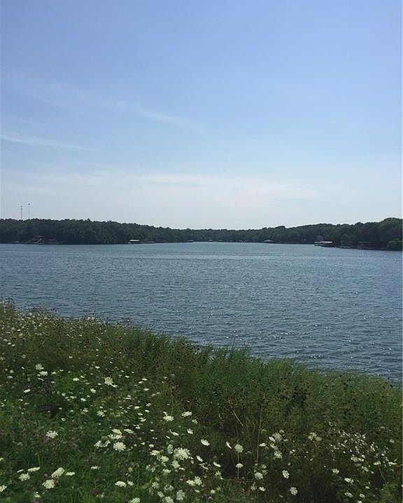 1st image of 9 NE Fishing Lake Dr