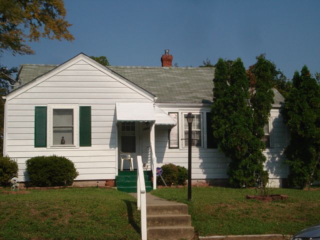 1st image of 1900 N 25th St