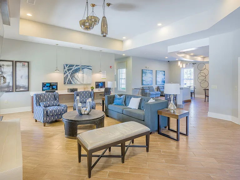 Arbor Village — Photo 18