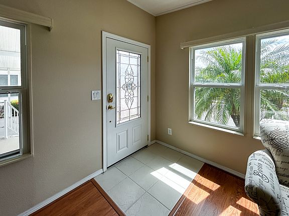 4th image of 8622 26th Ave E