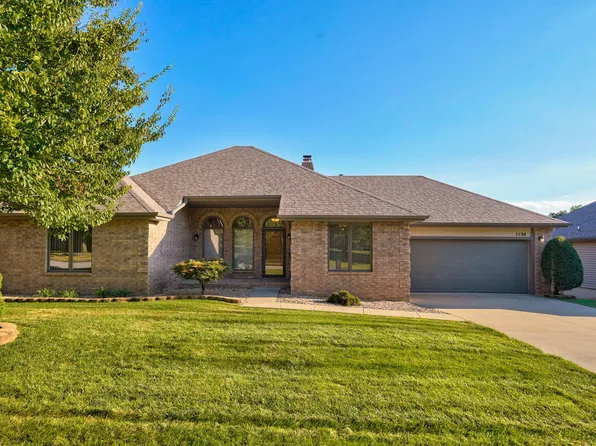 1134 W Pheasant Run Street, Springfield, MO 65810