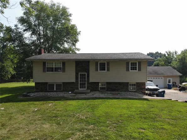 12412 N Old Faithful Ln, Woodlawn, IL 62898