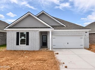 94 Gateway Dr, Jackson, TN 38305