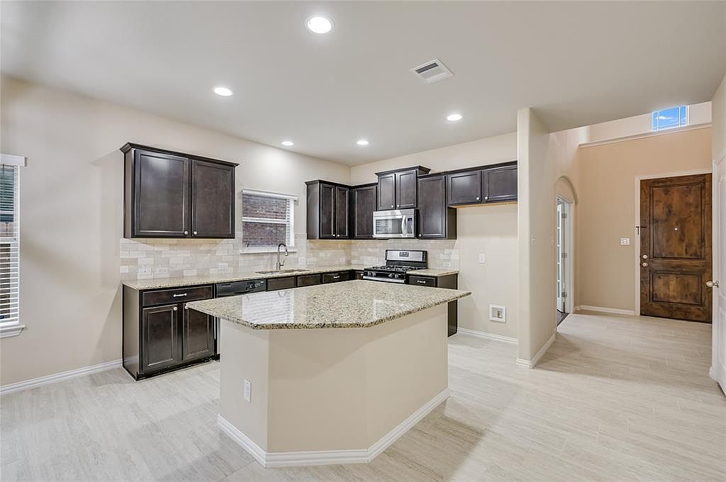 382 Oyster Crk, Buda, TX 78610 MLS 4084896 Zillow