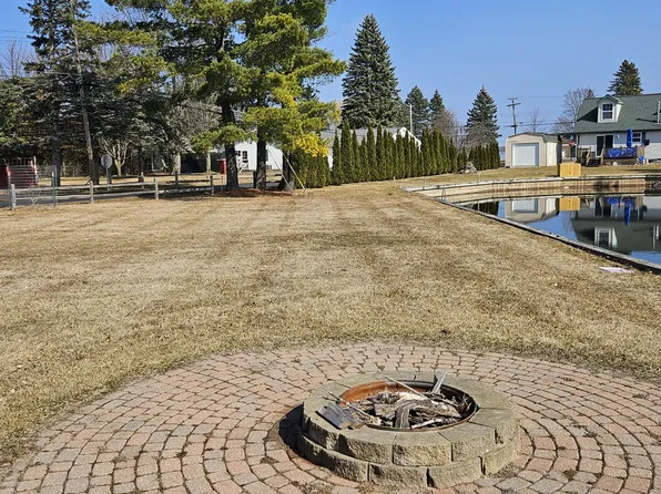 Chickasaw Trl, Prudenville, MI 48651