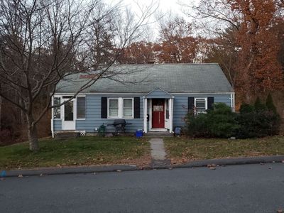 284 S Main St, Putnam, CT, 06260