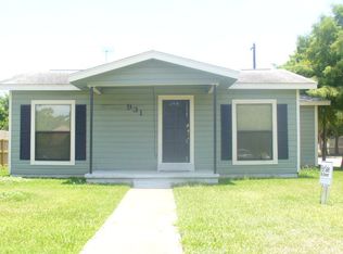 931 W 5th St, Freeport, TX 77541