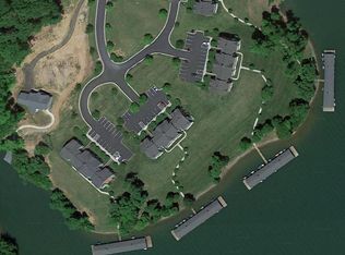 300 S Pointe Shore Dr, Moneta, VA 24121