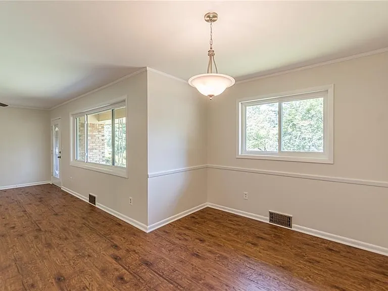 3213 Bobbie Ln — Photo 6