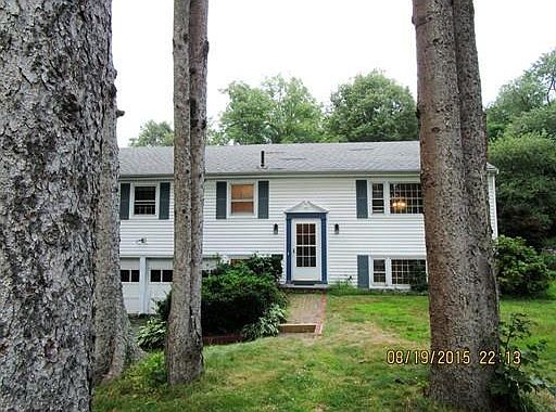 2nd image of 4 Pine Knoll Dr