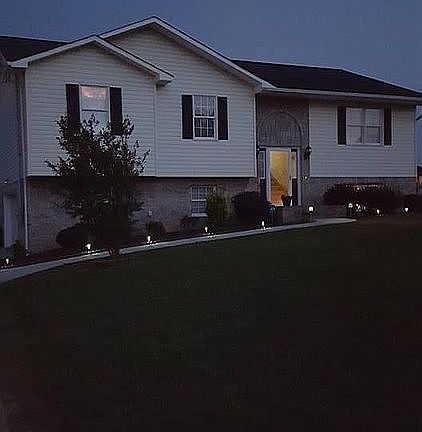 3rd image of 240 Chickasaw Cir