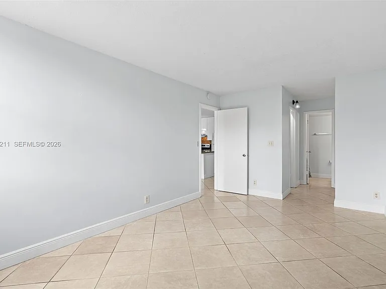 2771 Riverside Dr #316-A — Photo 14