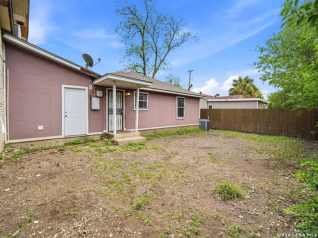 1301 S Palmetto — Photo 18