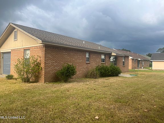 3rd image of 6624 J F Douglas Dr