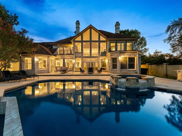 2819 Cliff Point, Spicewood, TX 78669