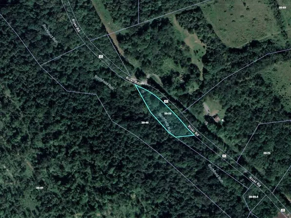 3916 River Rd, Morgantown, WV 26501