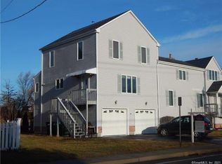 560 Fairfield Beach Rd UNIT 2, Fairfield, CT 06824