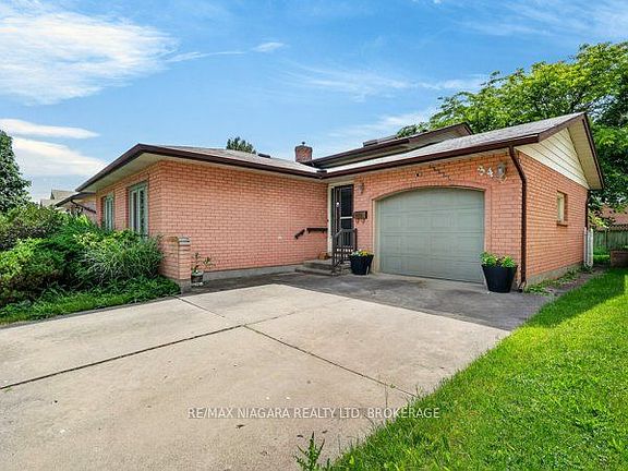 2nd image of 34 Crestcombe Rd