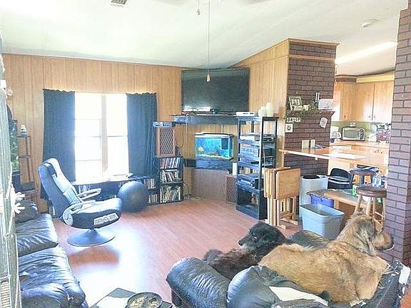 5th image of 489 Waterbrook St