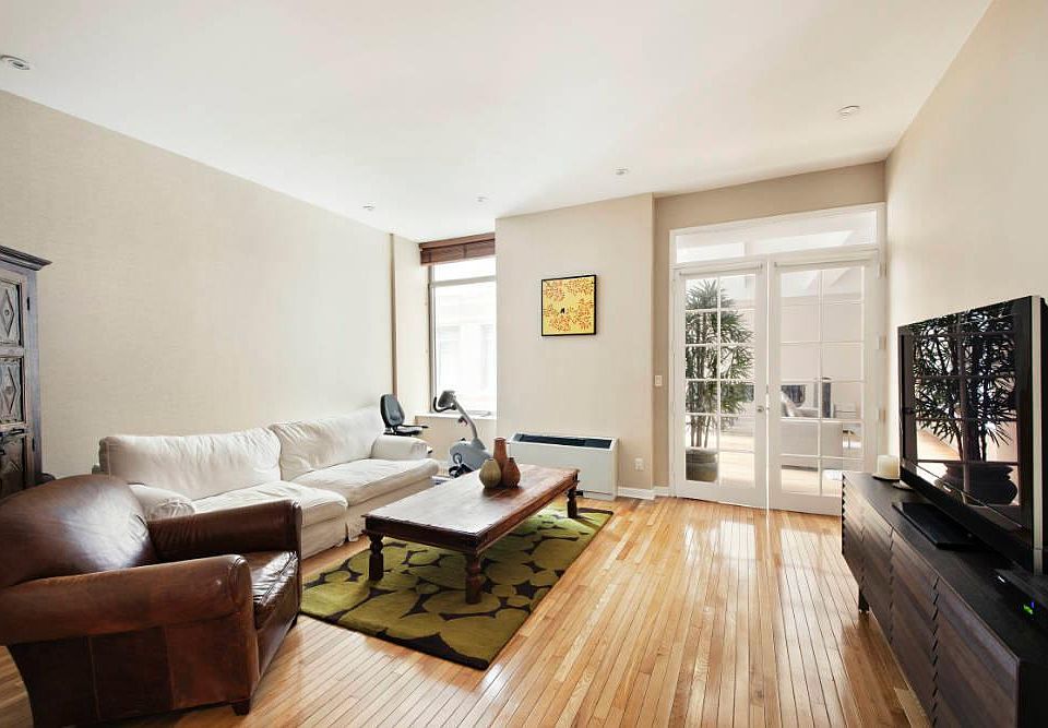 1st image of 252 7th Ave APT 9T