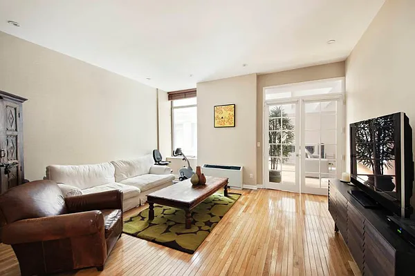 Rented by Town Residential | media 14