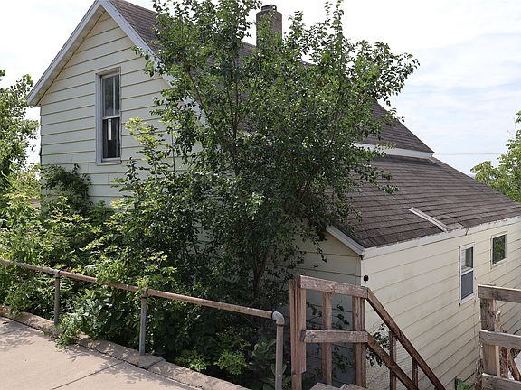 21st image of 100 N 2nd Street
