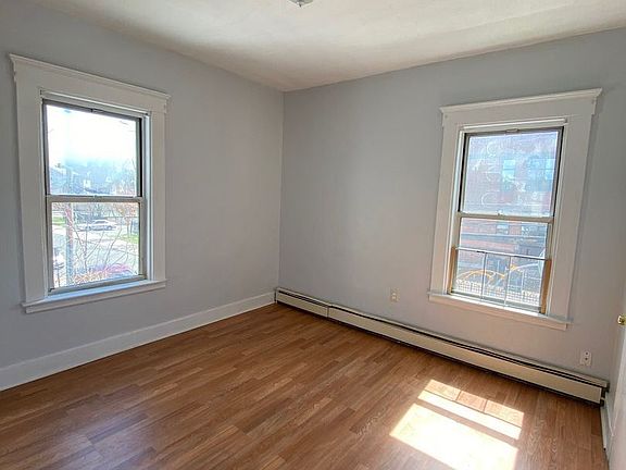 5th image of 92 Truman St #2