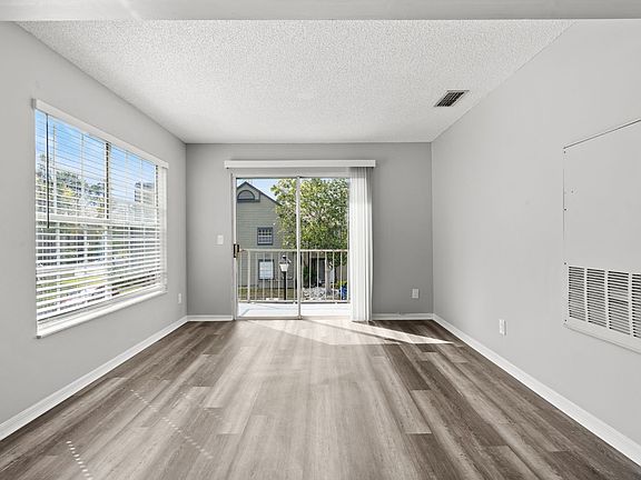 3rd image of 939 Framlingham Ct APT 201