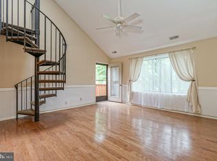 2719 Sussex Ct #B, Mount Laurel, NJ 08054