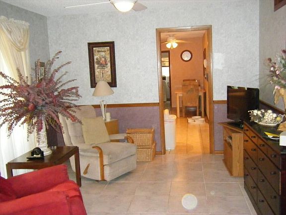 5th image of 101 Riverbend Blvd