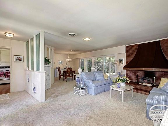 5th image of 4940 Crestwood Way