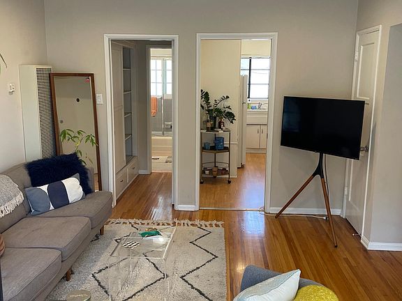 3rd image of 940 Hammond St APT 4