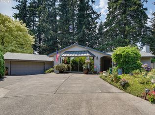17015 SW Denney Ct, Lake Oswego, OR