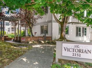 2152 N 112th St Unit 409, Seattle, WA 98133