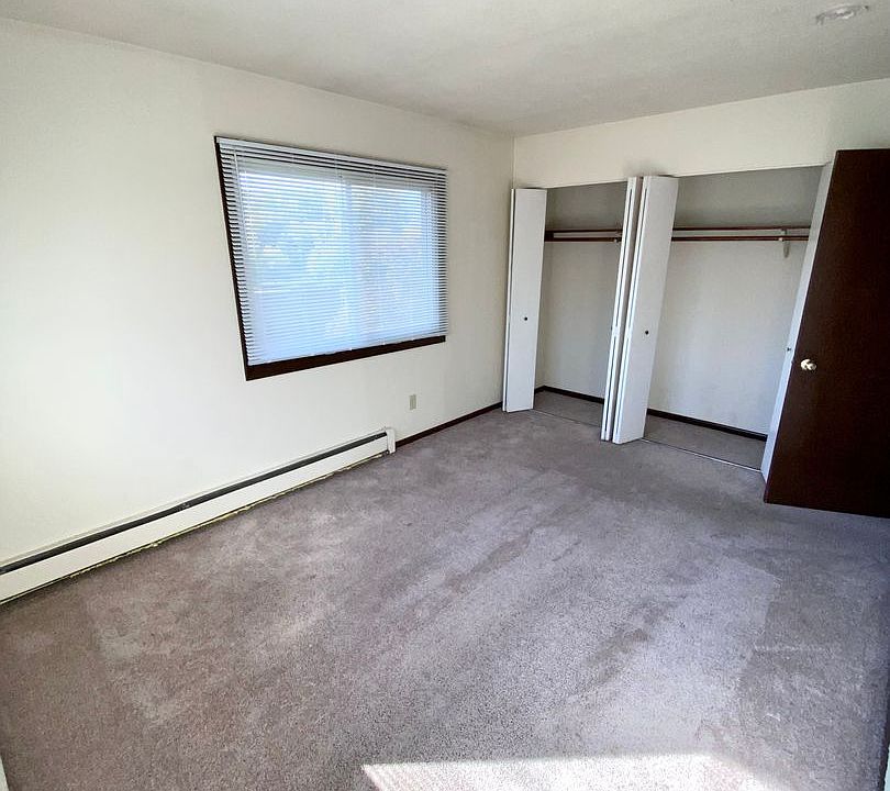 Eagle Crest Apartments 4601 Independence Ave N New Hope MN Zillow