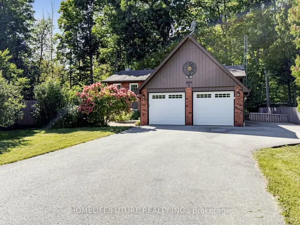 3906 Rosemary Ln, Innisfil, ON L9S 2L6