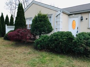 9 Dolan Ave, Aberdeen, NJ 07747