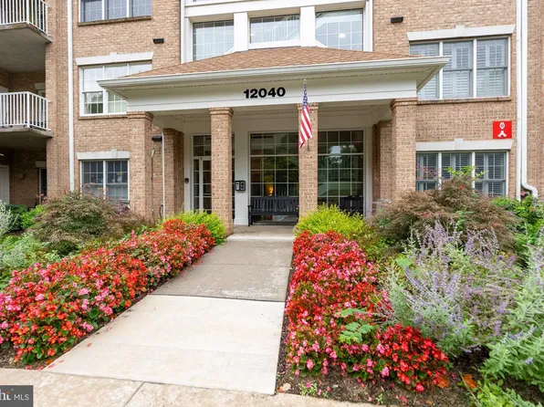 12040 Tralee Rd Unit 401, Timonium, MD 21093