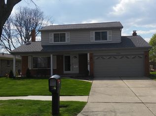 35611 Maureen Dr, Sterling Heights, MI