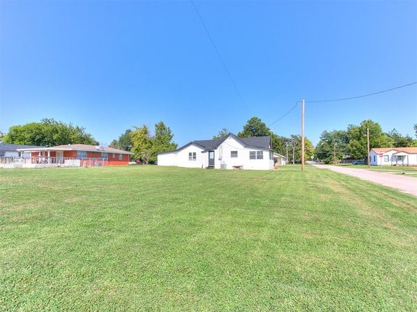 603 N Madison Ave, Blanchard, OK 73010