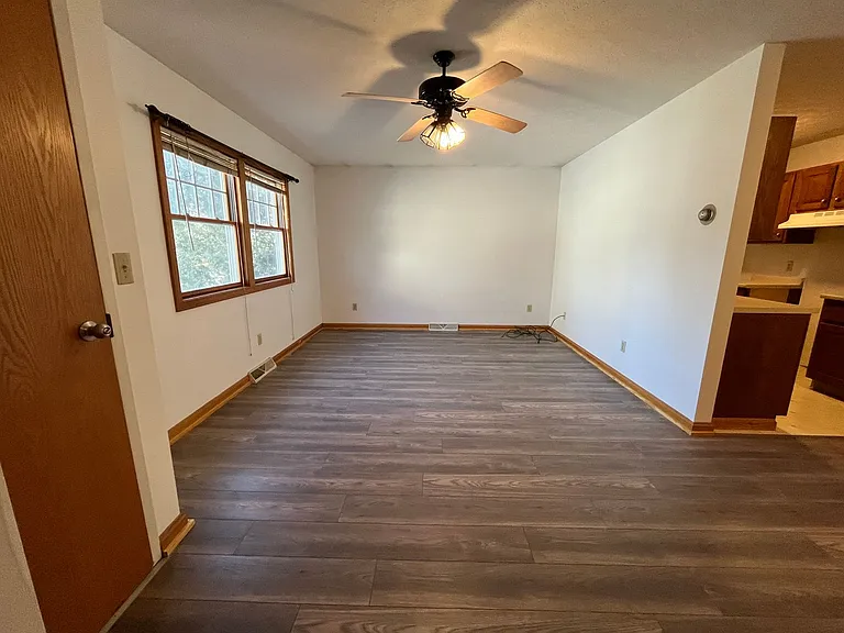Millstream Apartments — Photo 10