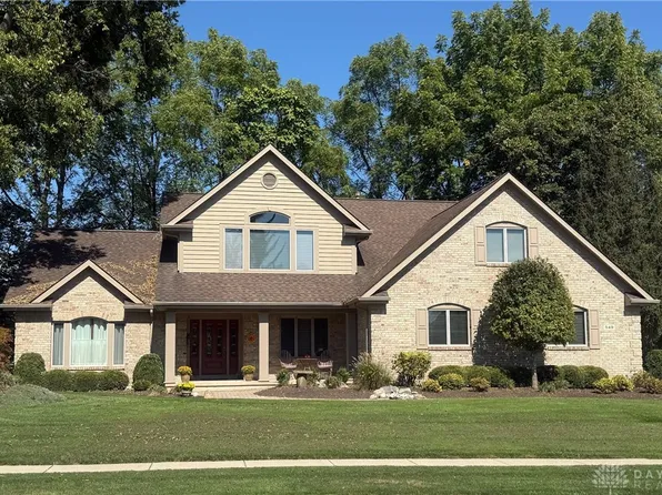 549 Whispering Pines Ave, Tipp City, OH 45371