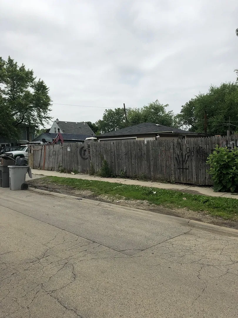 7001 W 73rd Pl photo 1