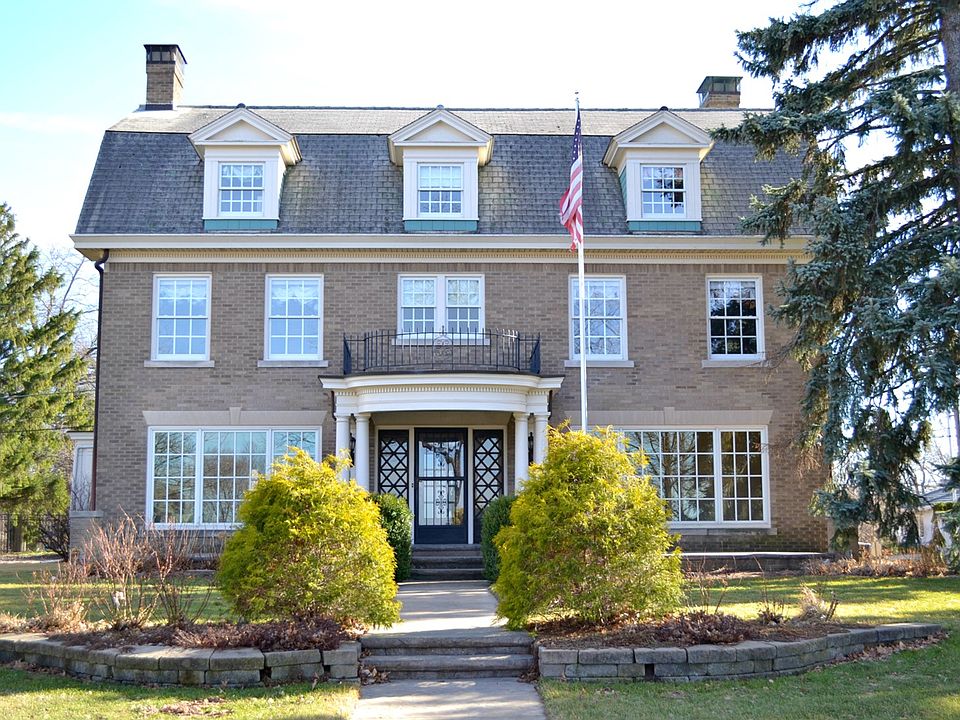 4925 N Grandview Dr, Peoria Heights, IL 61616 Zillow